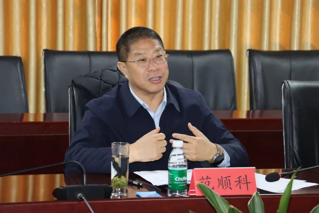 中國有色金屬工業（yè）協會黨委（wěi）副書記範順科一行蒞臨明泰鋁（lǚ）業（yè）調研（yán）