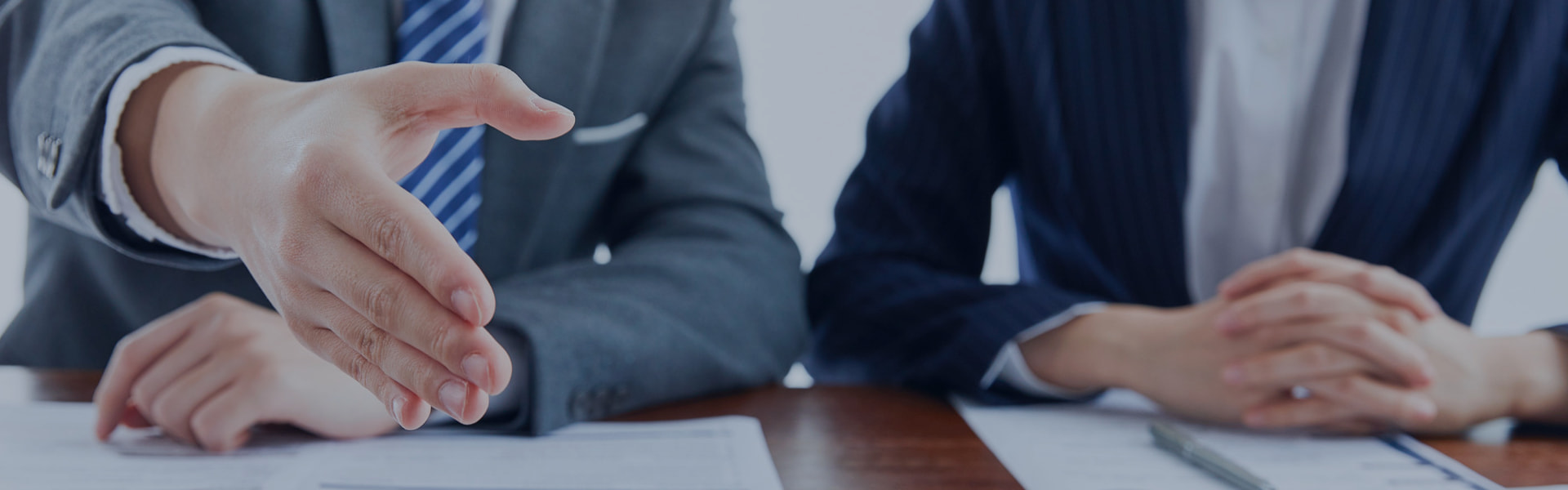 人才（cái）招聘