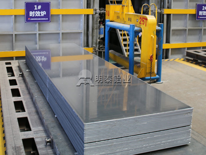 6-8mm厚雕刻用5052_5M52鋁(lǚ)板廠家加工費多少 6-8mm厚(hòu)雕刻用(yòng)5052_5M52鋁板廠家加(jiā)工費多少