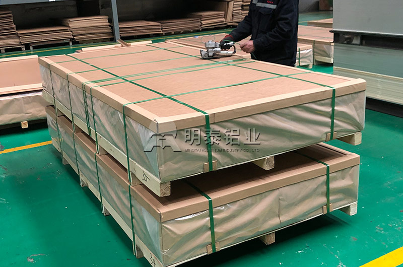 母線(xiàn)用鋁板_母線排鋁板_1060/1070鋁母線排原材料廠家 母(mǔ)線用鋁板_母線排鋁板_1060/1070鋁母線排原材料(liào)廠家