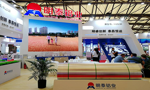 鋁工業展（zhǎn）現場：明（míng）泰展廳人氣爆棚，備受國外客戶青睞