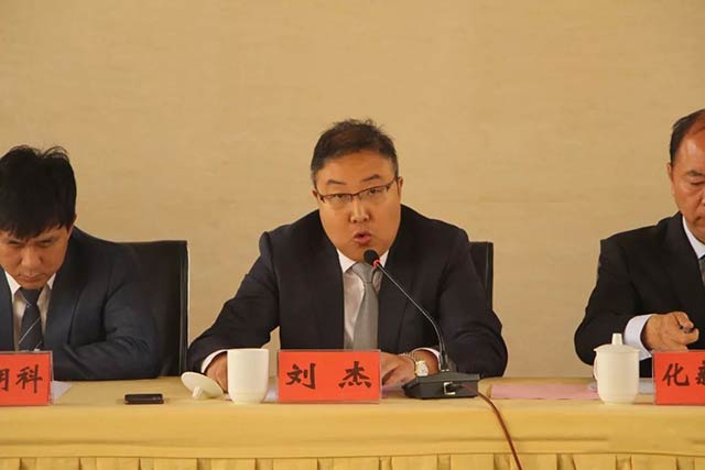 始不垂翅,終能奮翼——明泰鋁業實現 2019年首季度開門紅 始不垂翅,終能奮翼——明泰鋁業實現 2019年首季度開門紅